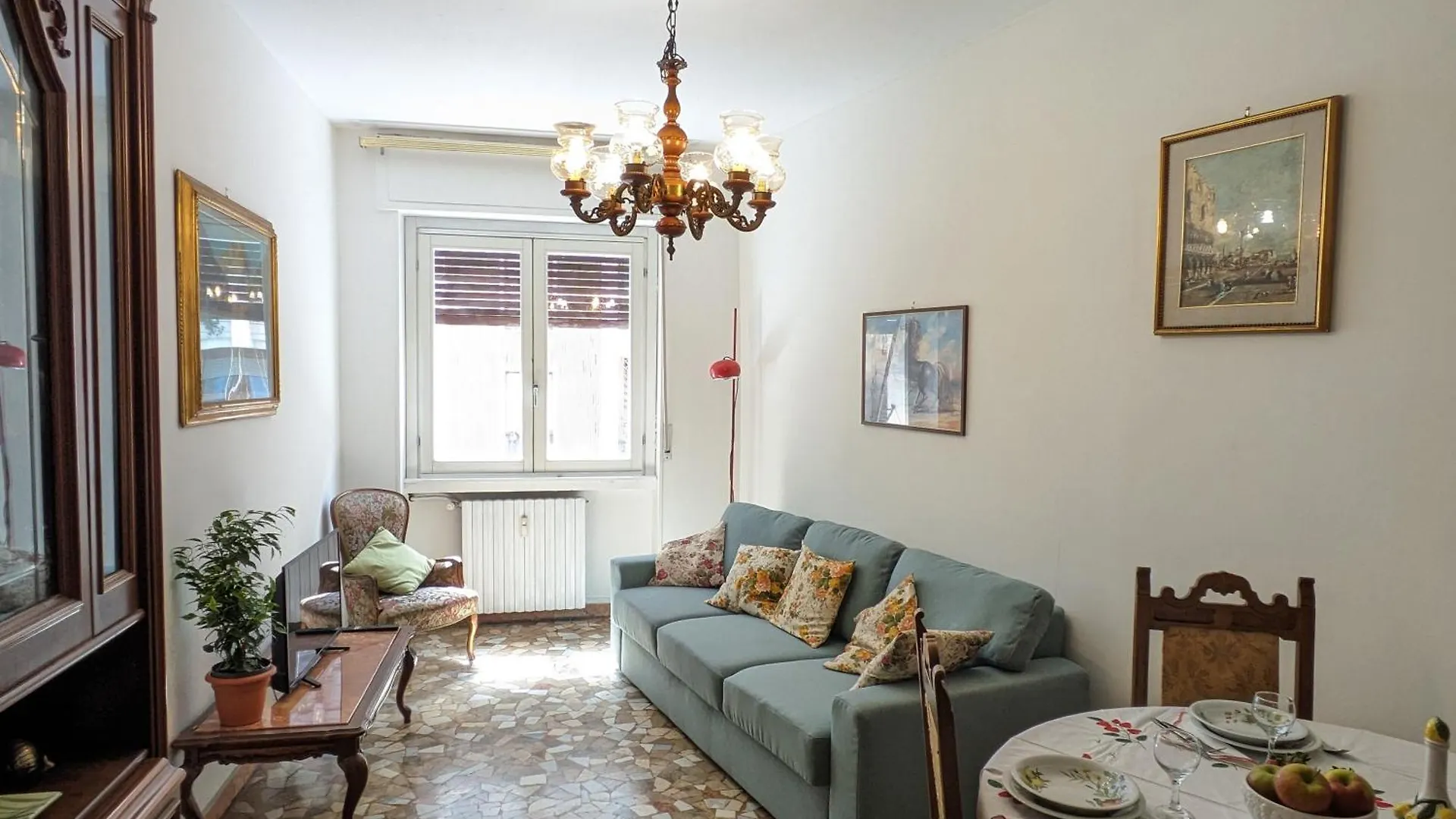 Alma Vacation Apartments Piranesi location